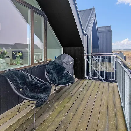 2 Bedroom Gorgeous In *