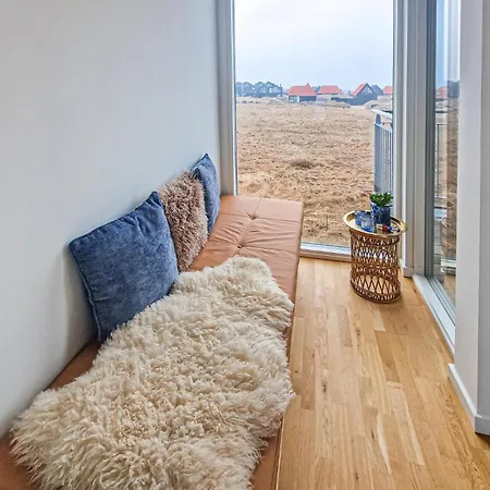 2 Bedroom Gorgeous In Prázdninový dům *