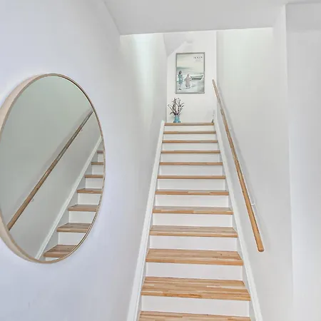 2 Bedroom Gorgeous In *