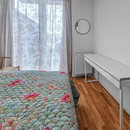 Prázdninový dům 2 Bedroom Gorgeous In *